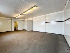 Changing Room- click for photo gallery